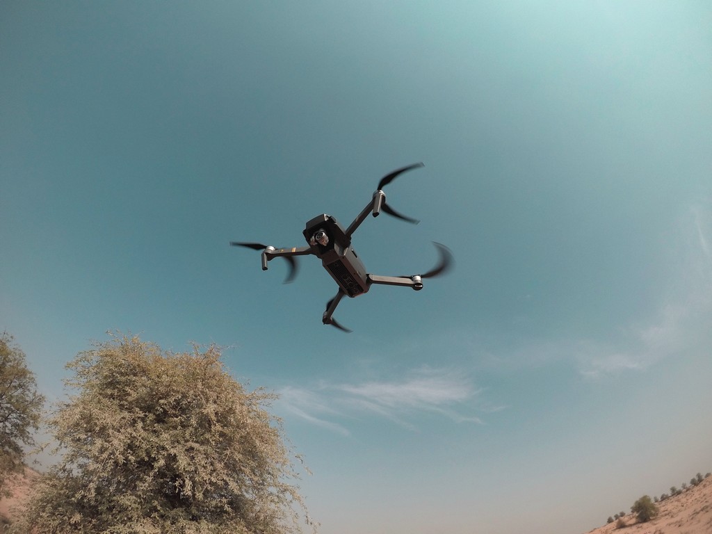 Le bon, le drone et le truand : ou comment voler en toute (il)légalité avec son drone
